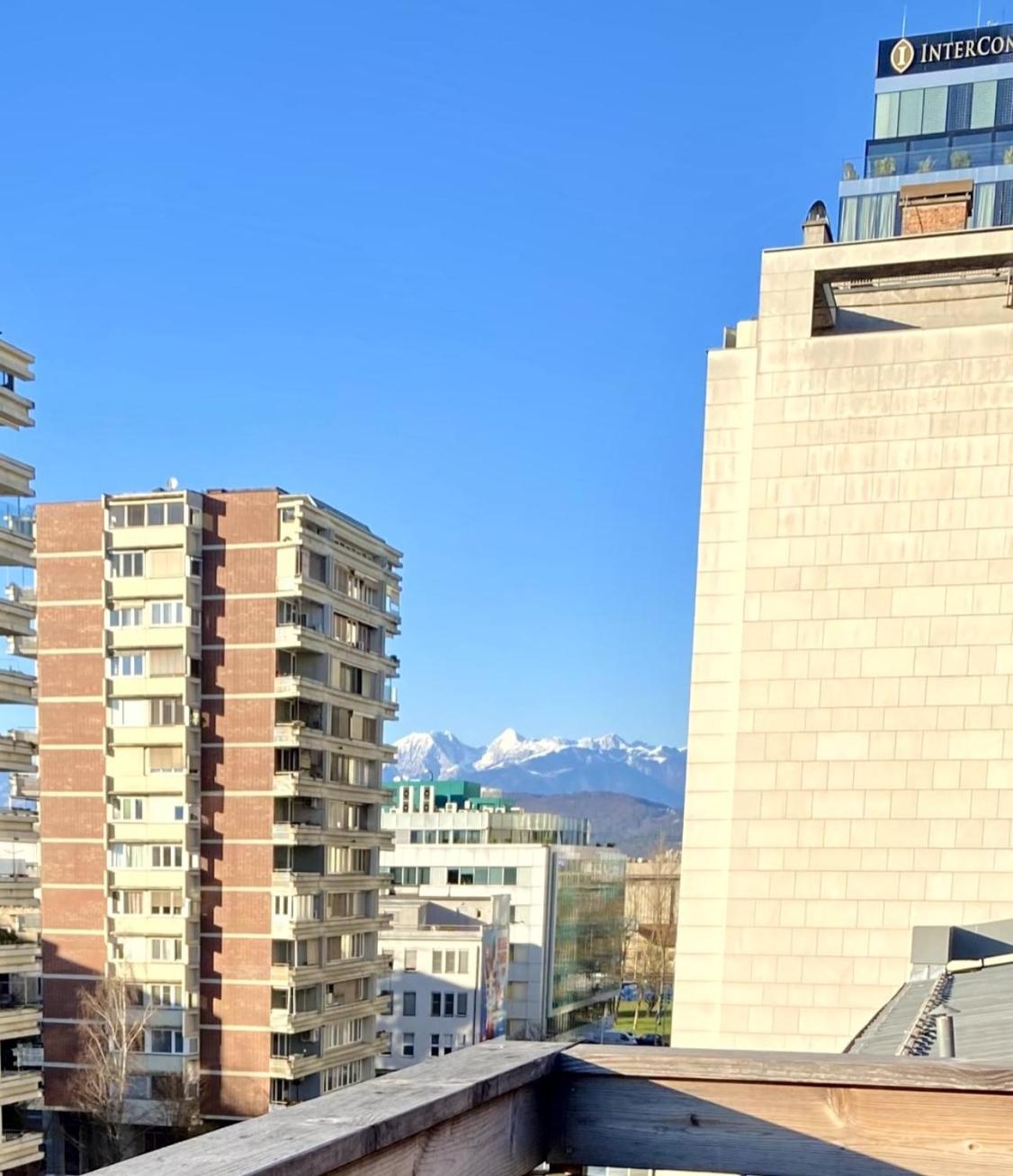 Little Plaza Duplex Appartement Ljubljana Buitenkant foto